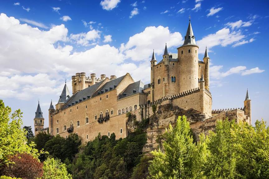 segovia castle